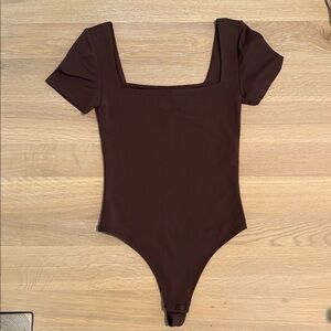 Aritzia contour square neck bodysuit